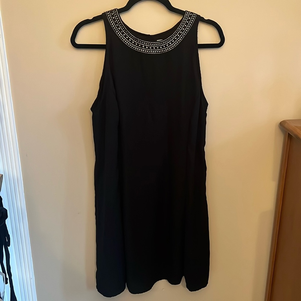 Women’s Old Navy Sleeveless Embroidered Neck Dress